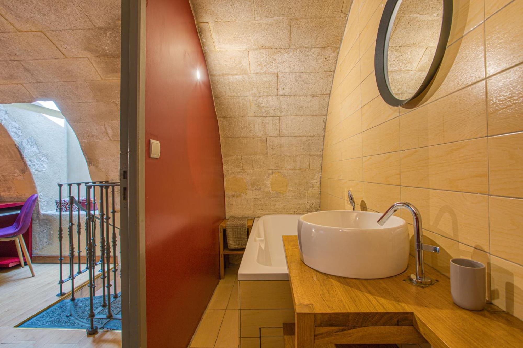 La Chapelle Du Miracle Apartment อาวีญง ภายนอก รูปภาพ